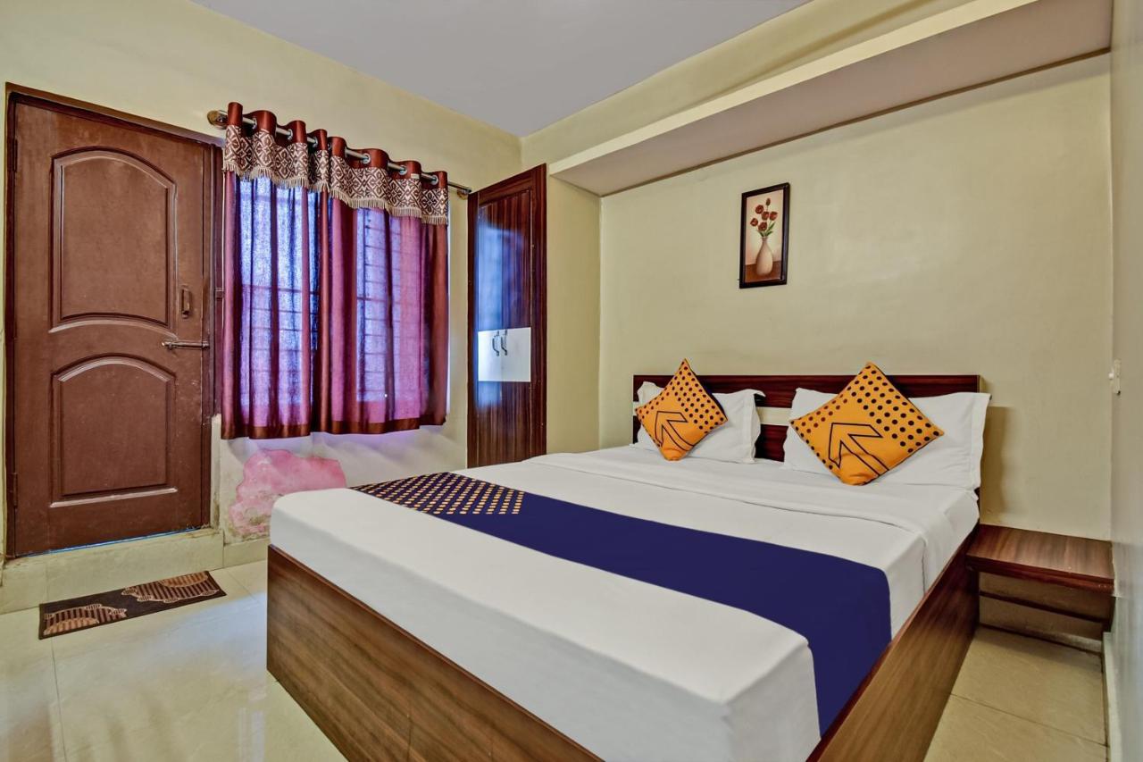 Parkwood Executive Rooms Inn Bangalore Bagian luar foto