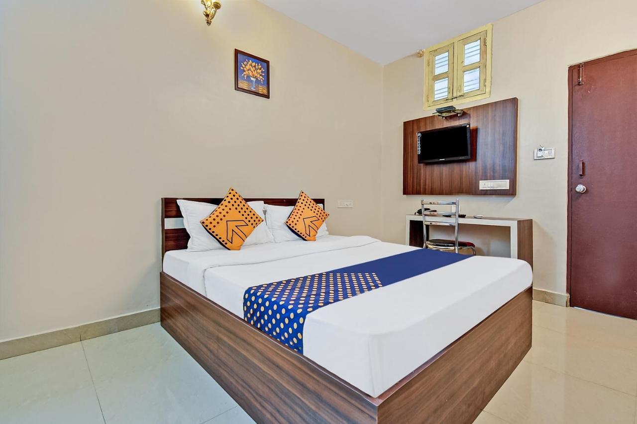 Parkwood Executive Rooms Inn Bangalore Bagian luar foto