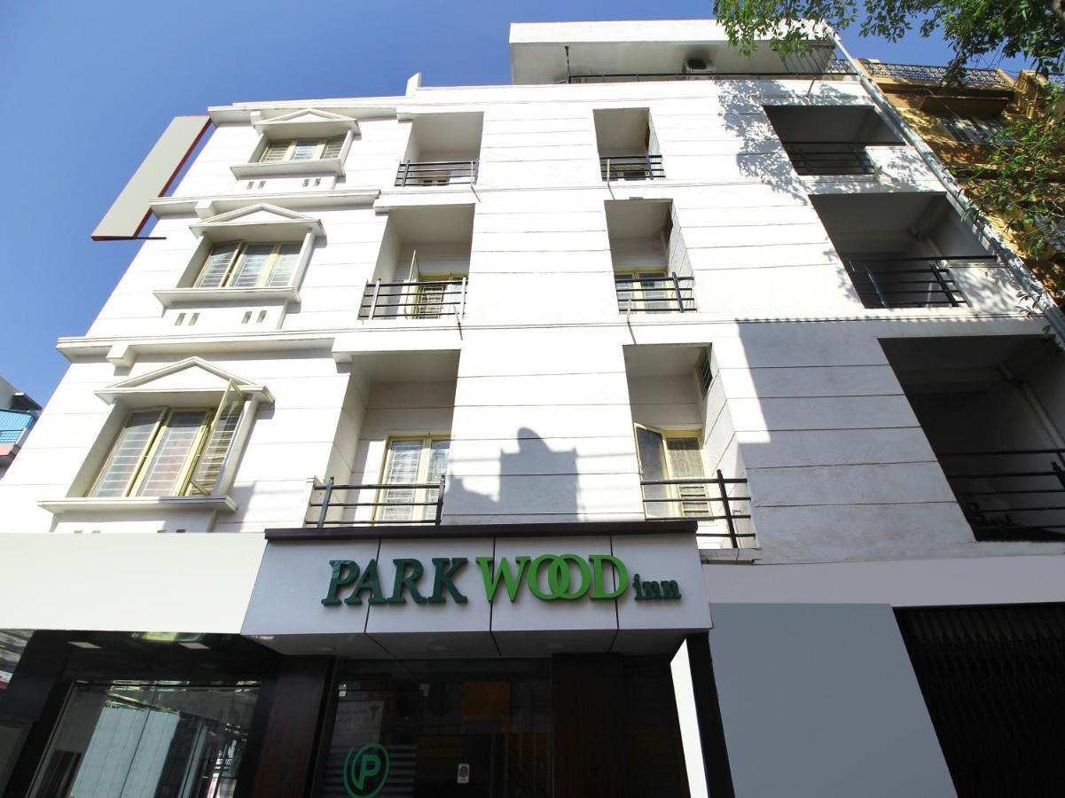 Parkwood Executive Rooms Inn Bangalore Bagian luar foto