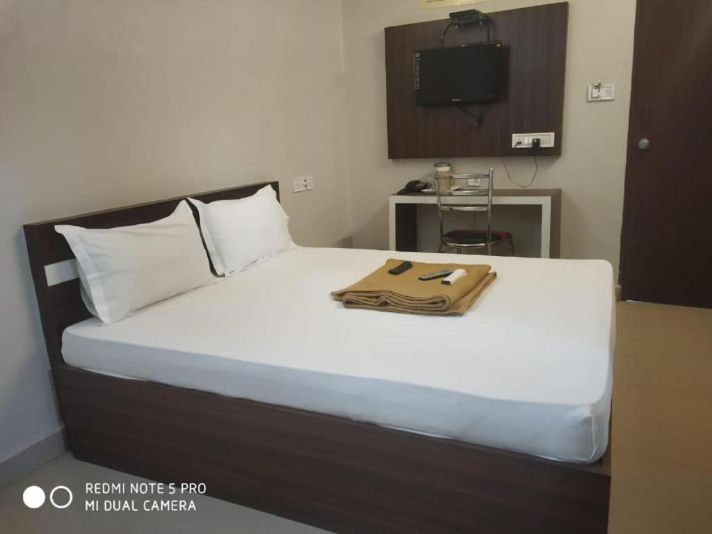 Parkwood Executive Rooms Inn Bangalore Bagian luar foto